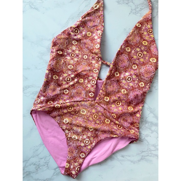 Frankie’s Bikinis Lily One Piece Swimsuit Isla L - Picture 3 of 7